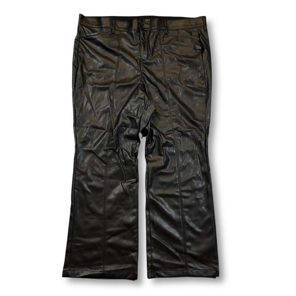 NWT Torrid Pintuck Trouser Boot Faux Leather High Rise Pant Deep Black 26 Tall